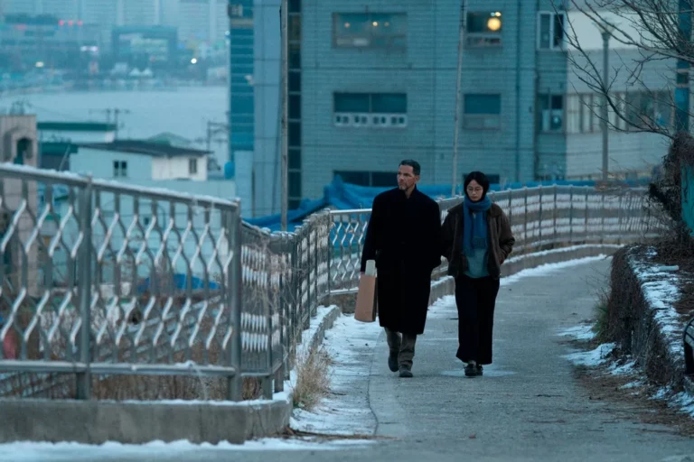 WINTER IN SOKCHO is a movie distributed by Paradisofilms in The Netherlands, the picture shows scene 3