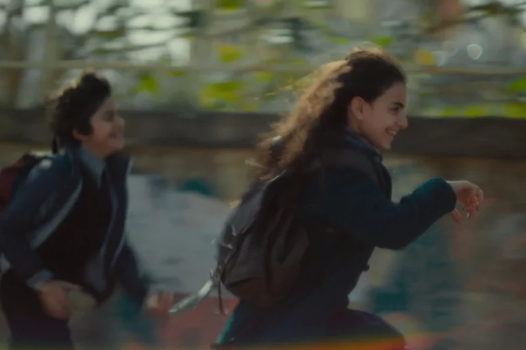 A SAD AND BEAUTIFUL WORLD is a movie distributed by Paradisofilms in The Netherlands, the picture shows scene 3