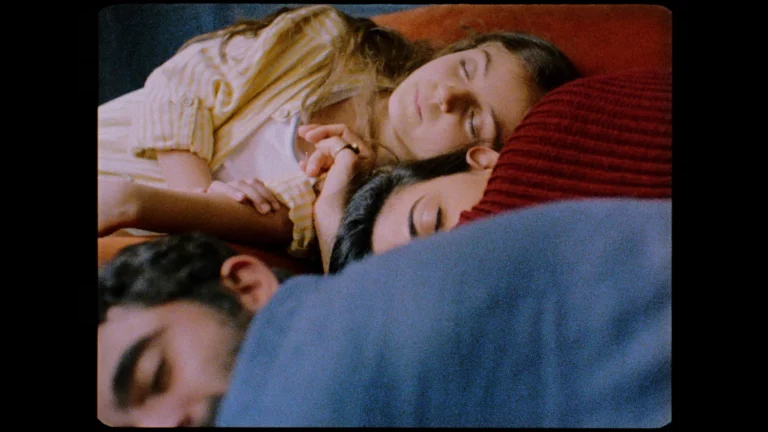 A SAD AND BEAUTIFUL WORLD is a movie distributed by Paradisofilms in The Netherlands, the picture shows scene 7