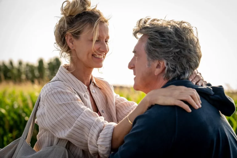 Scene 1 from the movie POUR LE PLAISIR distributed in the Netherlands by Paradisofilms.
